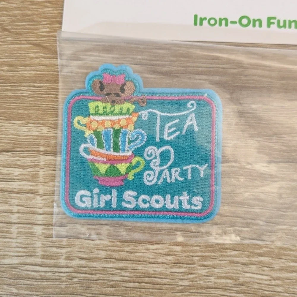 NEW Girl Scouts Iron-On Patch Lot of 4 Troop Crest STEM Helping Hands Tea‎ Party