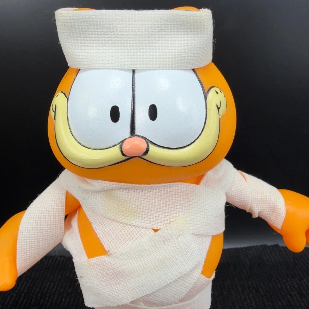 Enesco vintage garfield