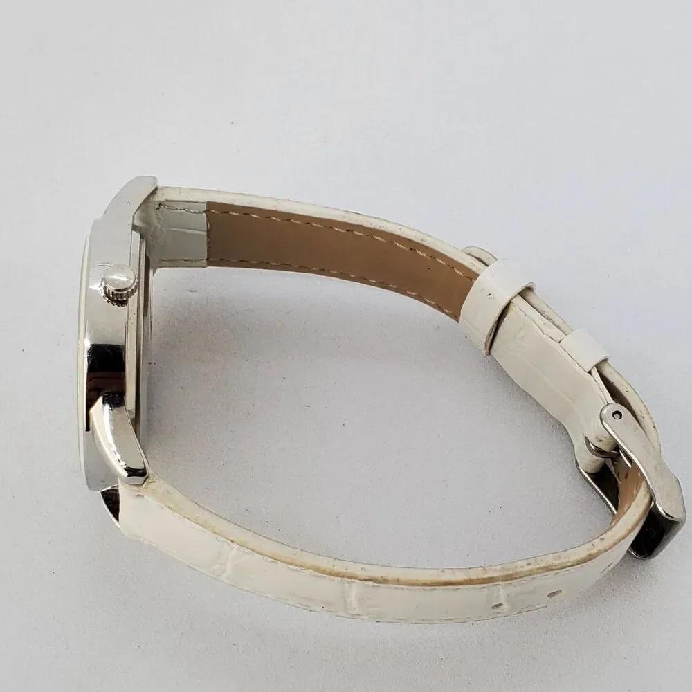 University of Wisconsin Badgers Women's Watch 34MM White Dial Bands‎ New Battery