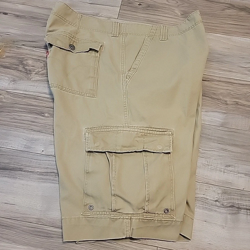 Levi's Cargo Shorts‎ Mens 42 Khaki Relaxed Baggy Flat Front 12