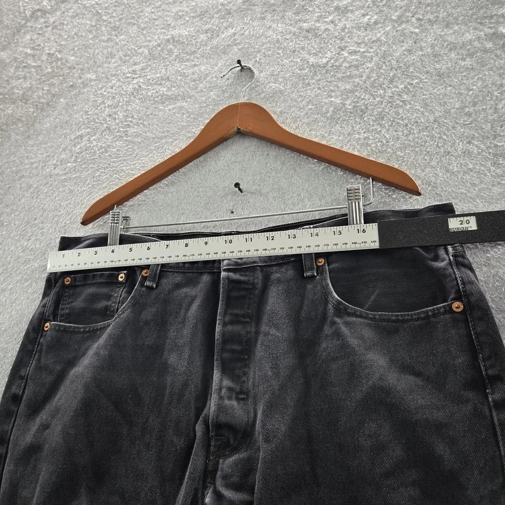 Levis *please carefully