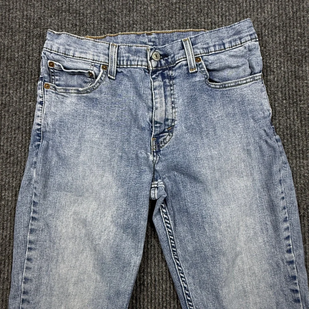 Levis note small