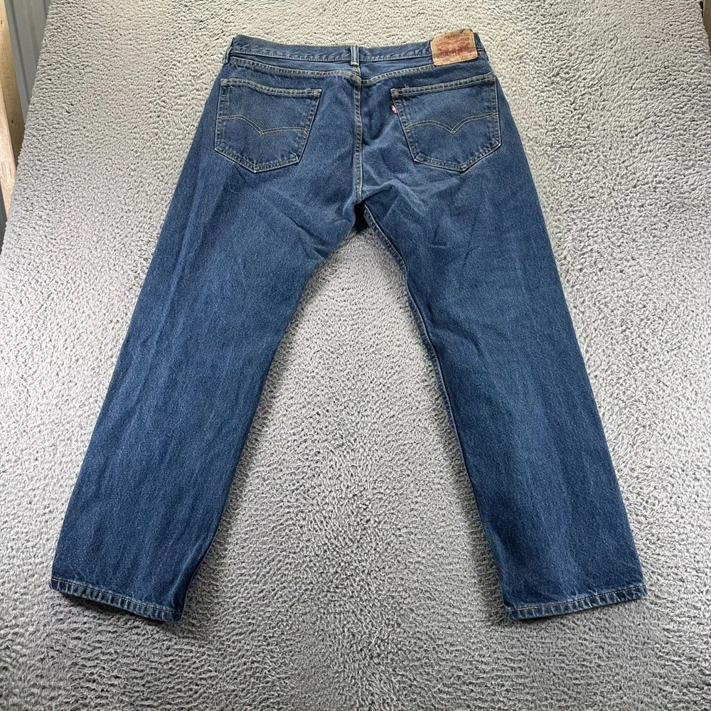 Levis before purchasing