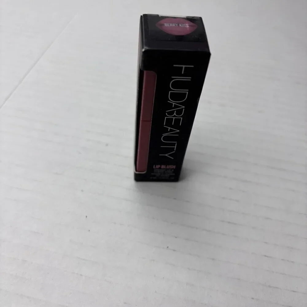 Price is firm New HUDA BEAUTY Lip Blush Creamy Lip & Cheek Stain