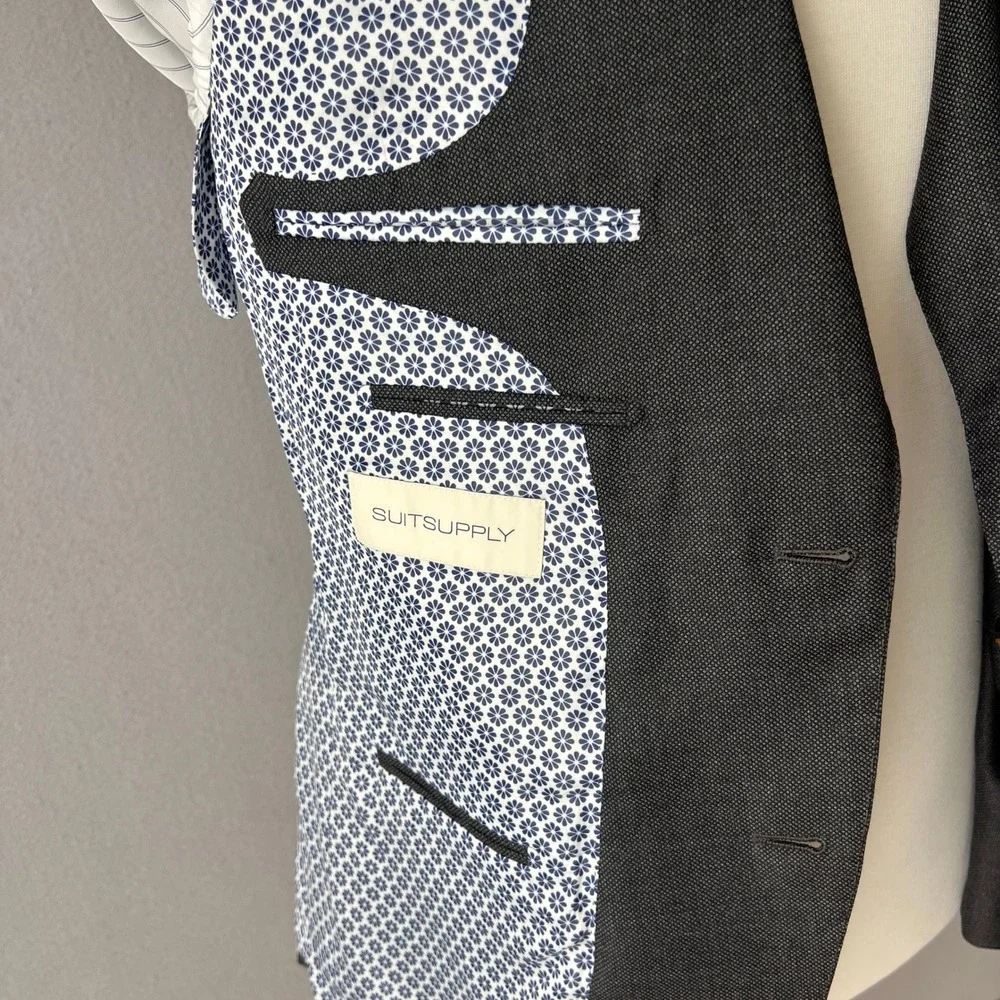 Suitsupply suit coat