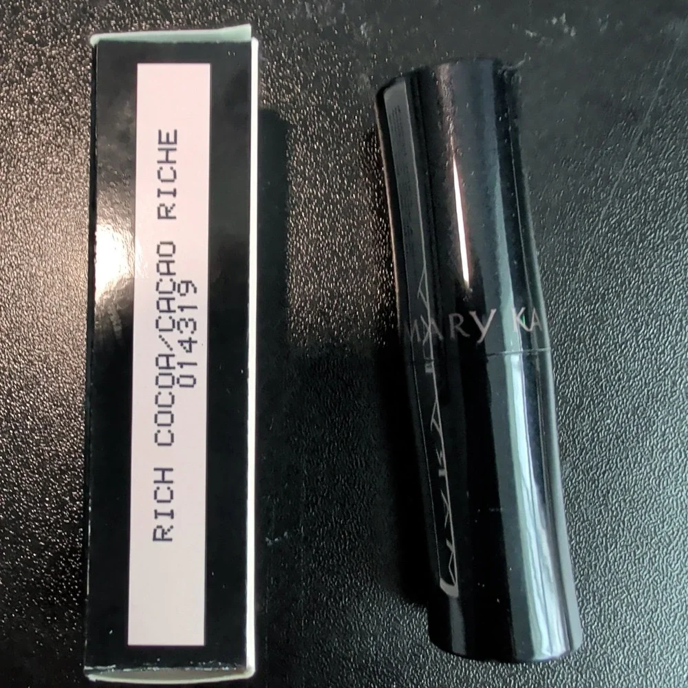 Mary Kay Creme Lipstick Rich Cocoa Cacao Riche 014319  0.13oz New in Box