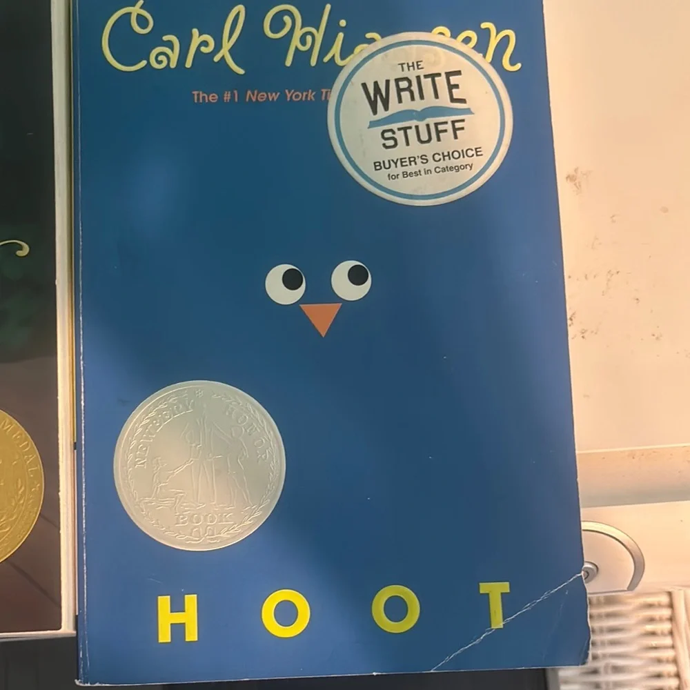 Bundle of 2 books - The One and Only Ivan & Hoot Books