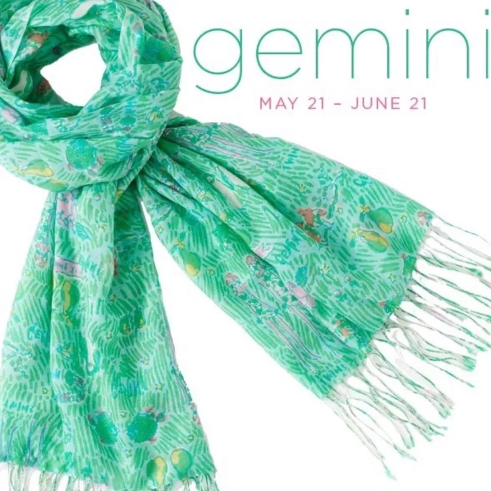 Lilly Pulitzer Murfee Scarf Gemini Print Silk Cashmere Tassel Preppy Zodiac