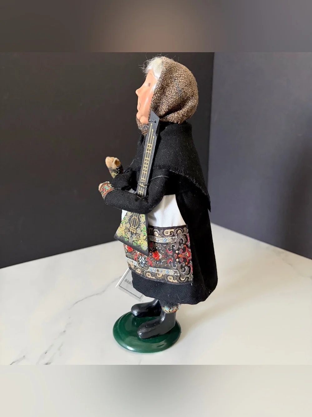 Byers Choice baboushka caroler