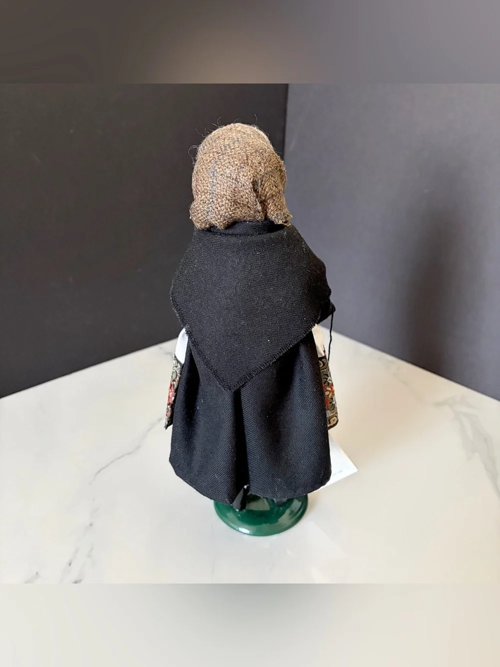 Byers Choice baboushka caroler