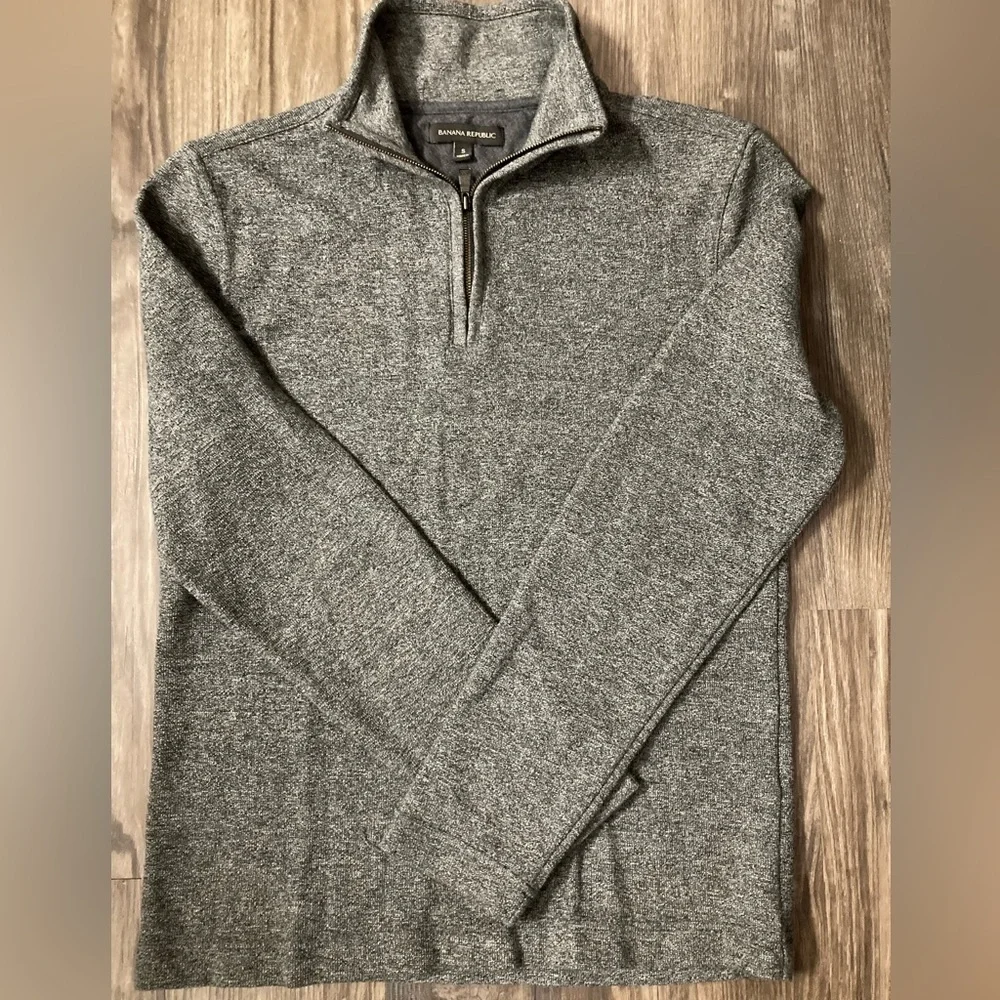Banana Republic Men’s‎ Small Dark Gray 1/4 Zip Sweater
