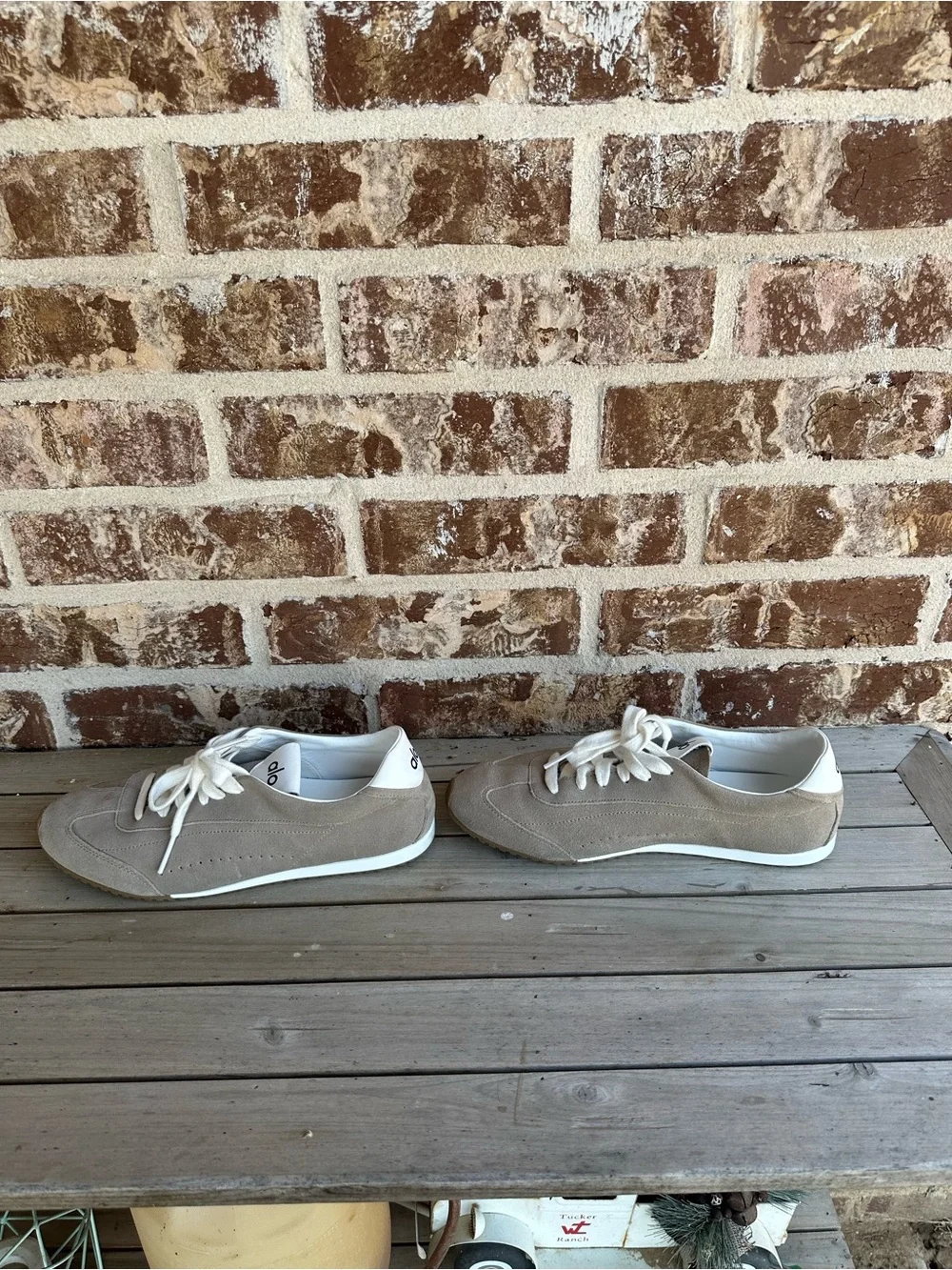 ALO Yoga soft suede