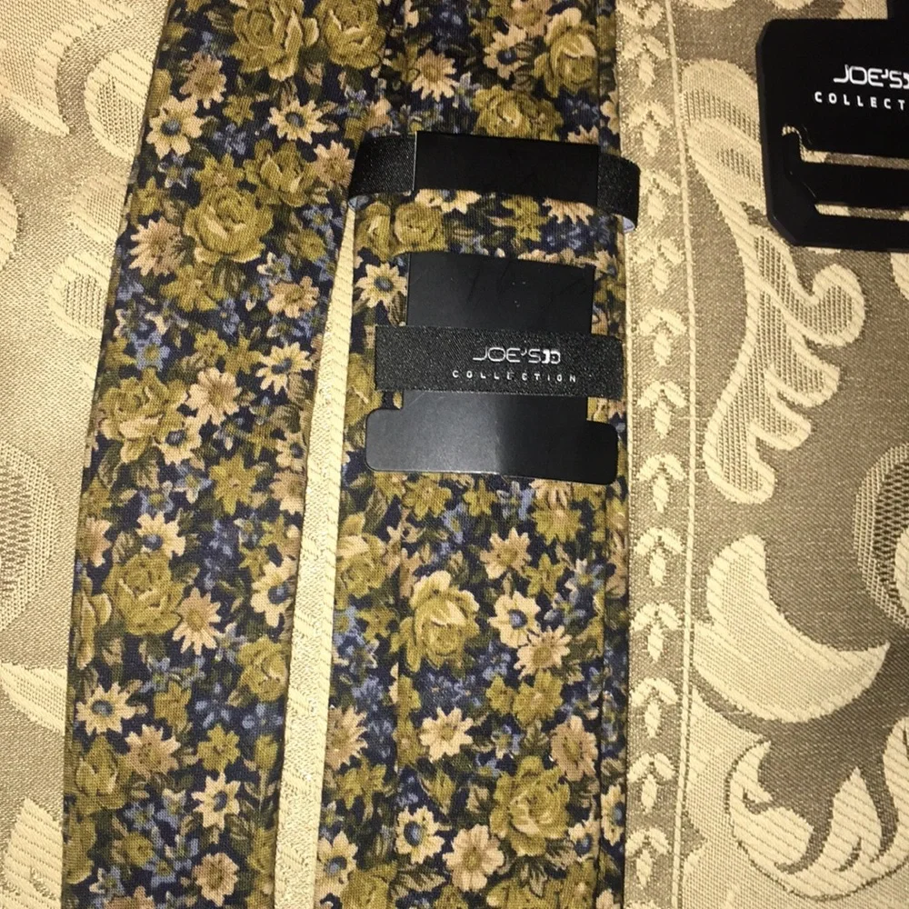 🫒 NWT Joe’s Collection Floral Green/Blue Tie