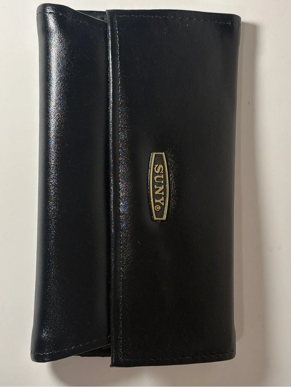 Black SUNY Vintage-Style Wallet – Snap Closure & Zipper Pocket
