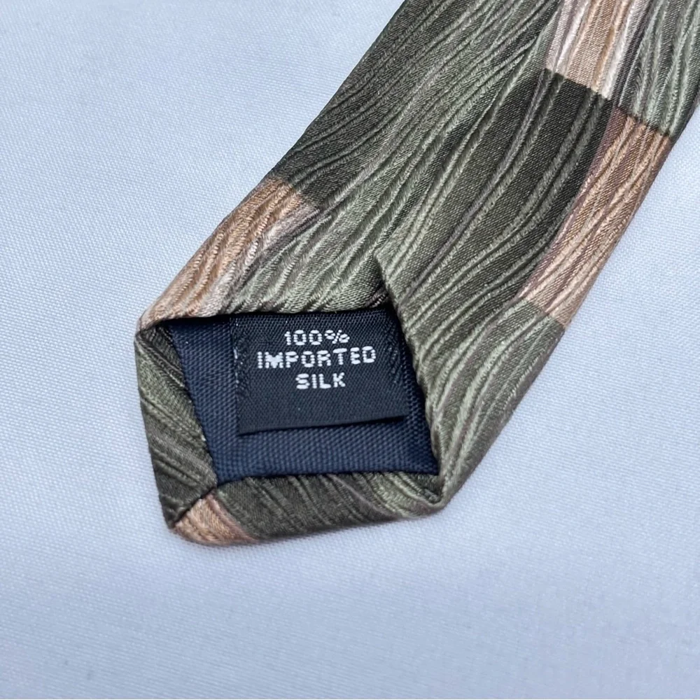 Zylos Silk Green and Brown Pattern Tie