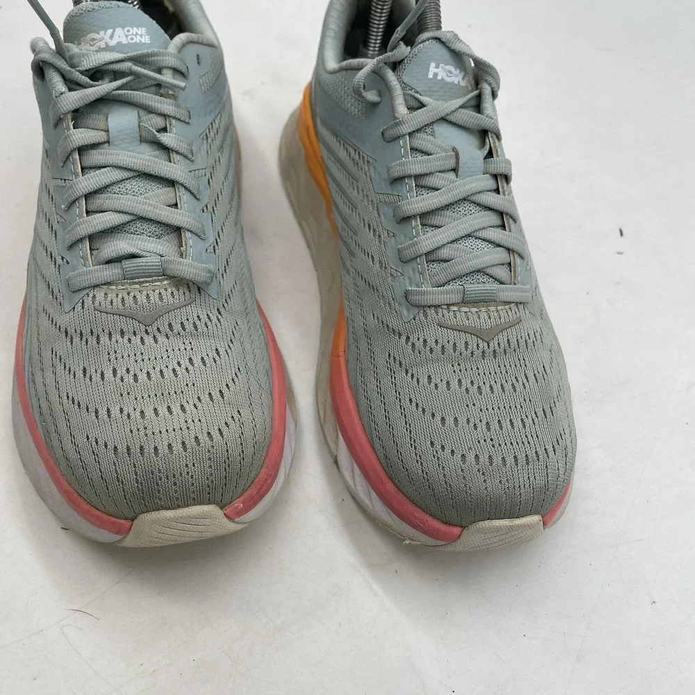 Hoka One One