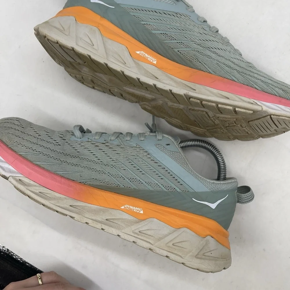 Hoka One One