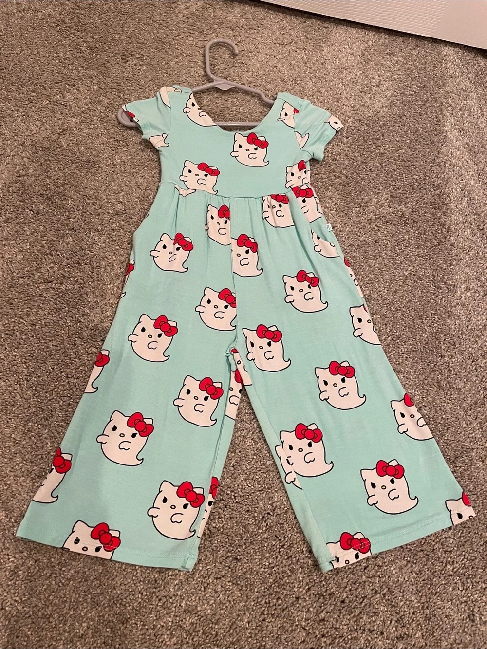 Hello Kitty posh peanut