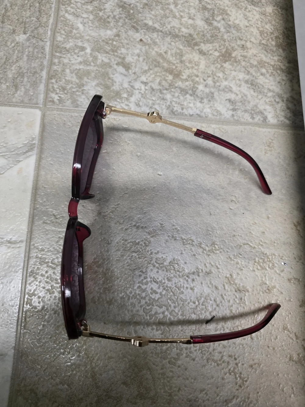 N/A stylish red