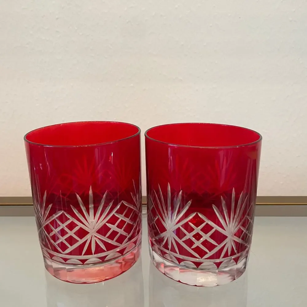 Unbranded set red