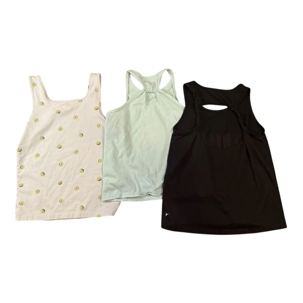 Old Navy set tanks