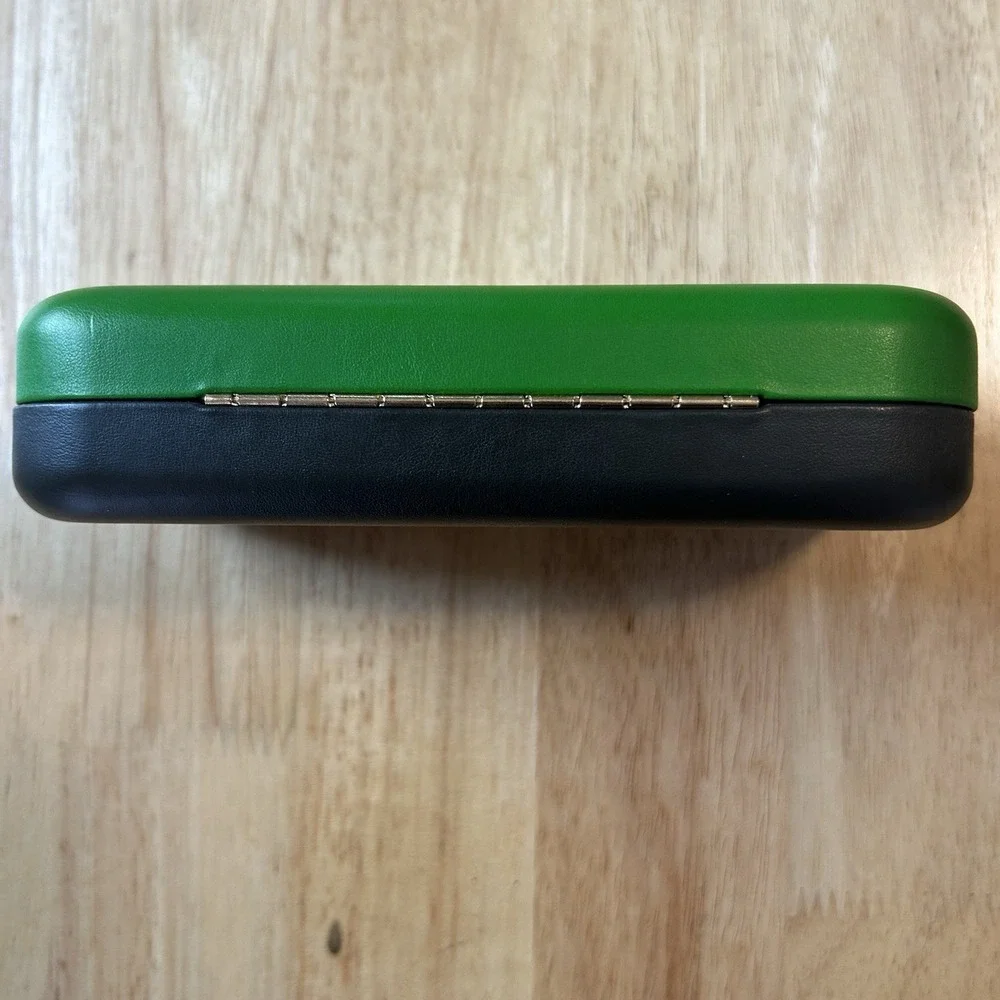 N/A glasses case