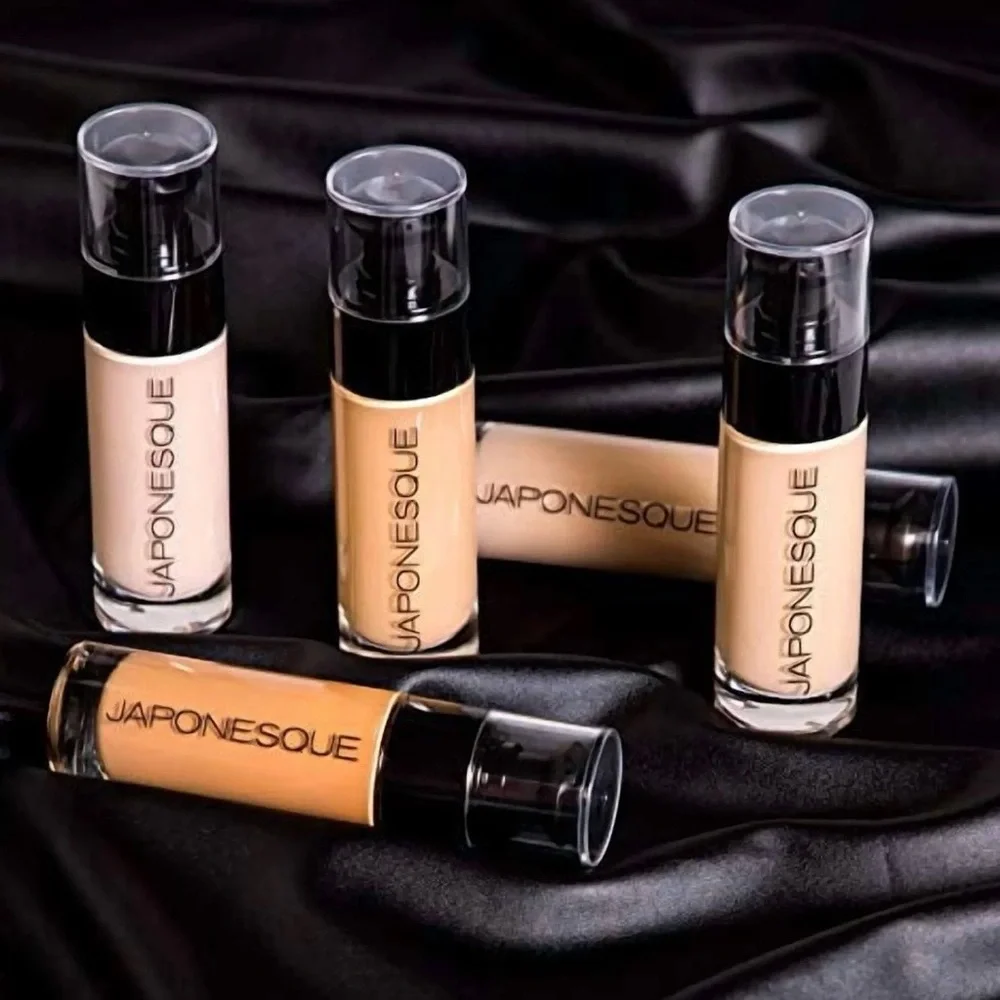 Japonesque luminous foundation