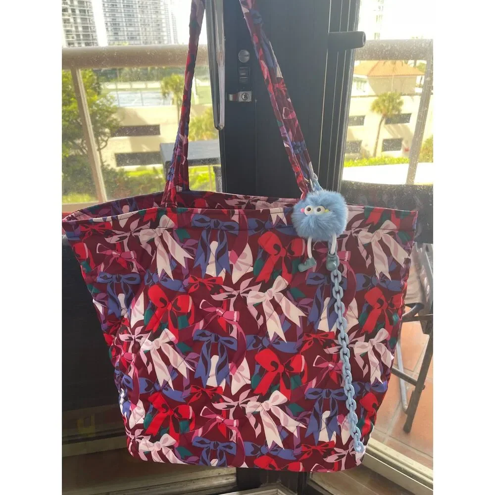 Vera Bradley 00 vera shown