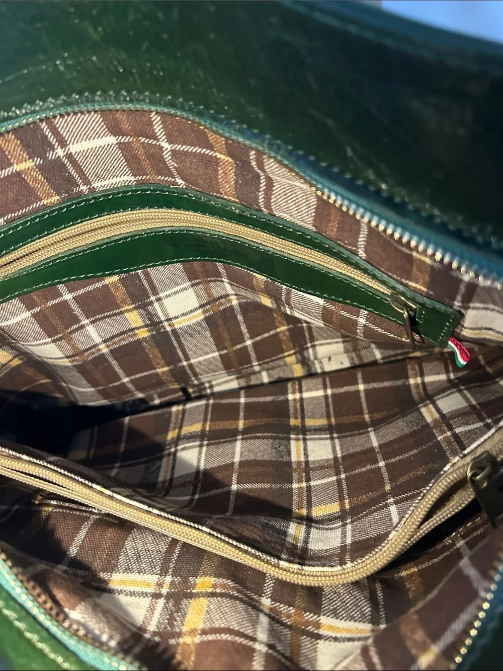 Vintage-Style Deep Green Leather Crossbody Bag by