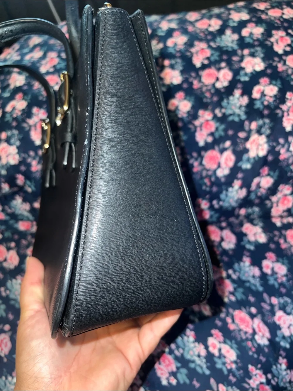 Kate spade satchel (read description)