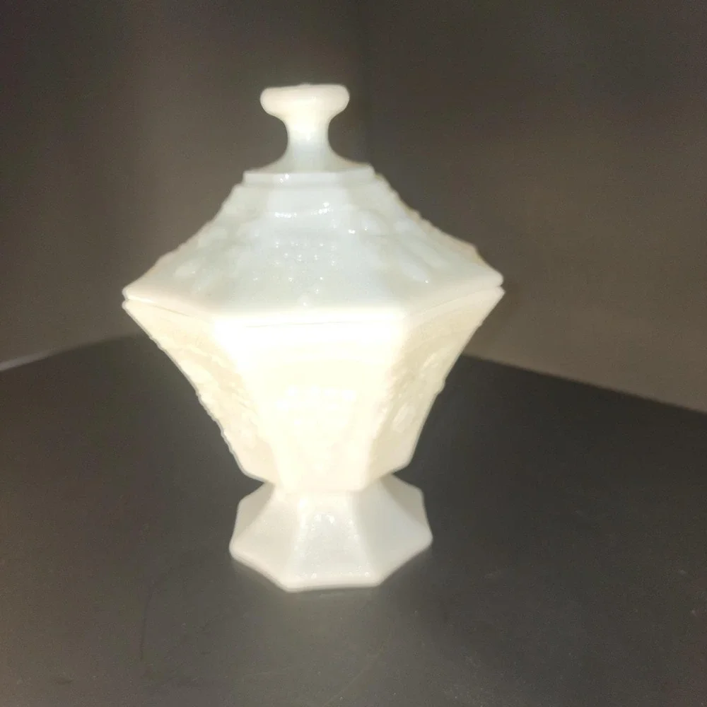 Anchor Hocking Milk Glass Pedestal Candy Dish with Lid, Grape Harvest Vintage