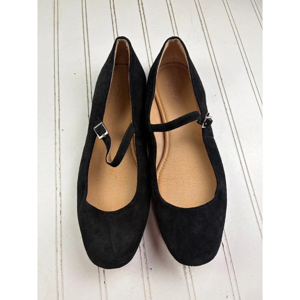 Crown Vintage elevate your