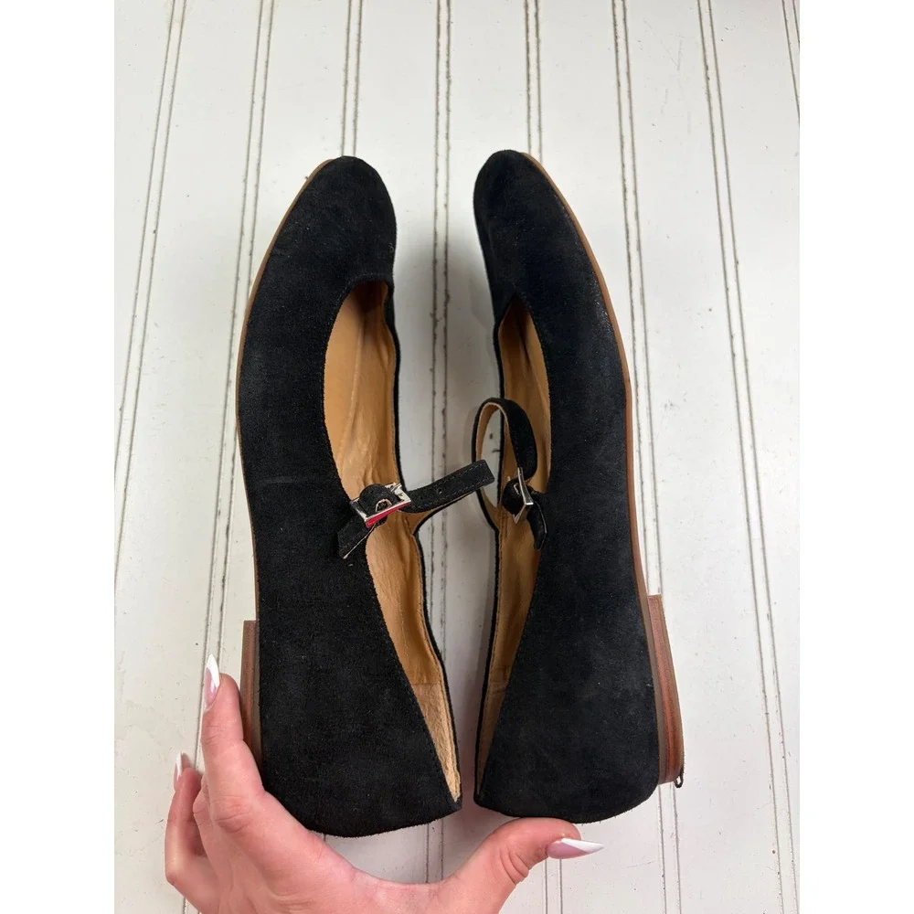 Crown Vintage elevate your
