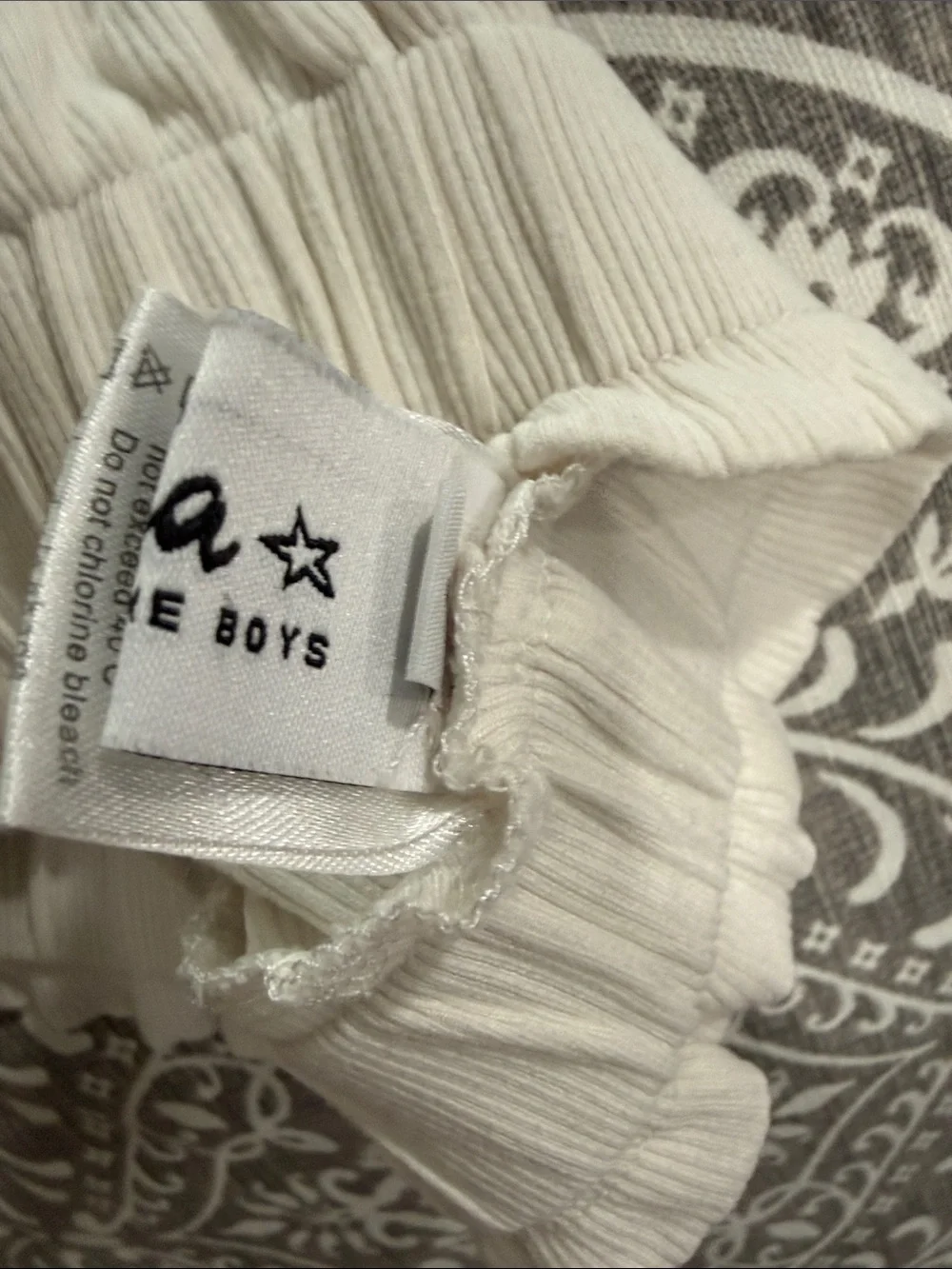 Lola + The Boys cream ribbed