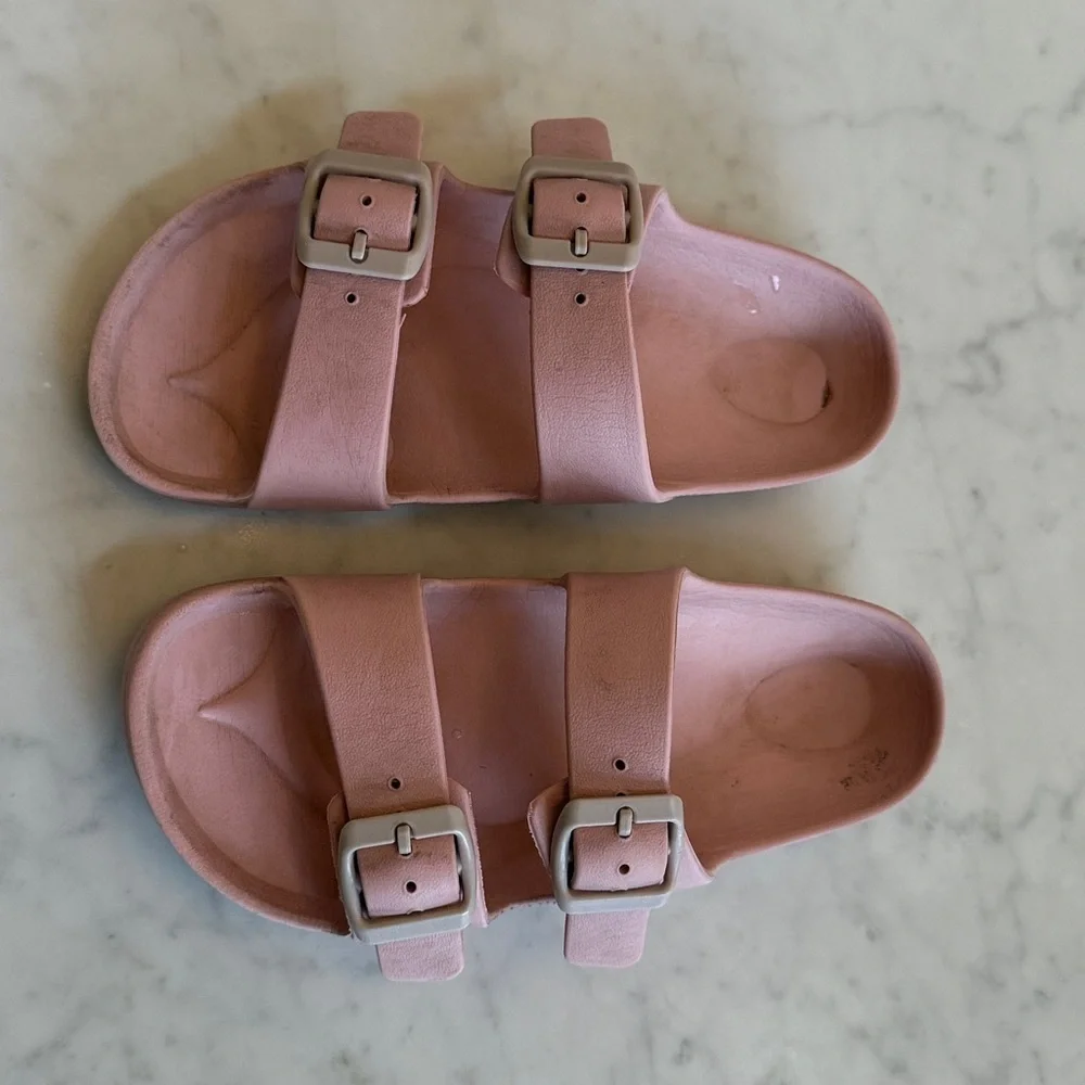 Cat & Jack Girls Pink Double Buckle Slide Sandals Size 1 Little Kid