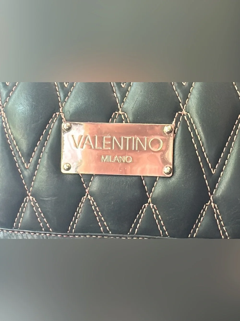 Valentino note see