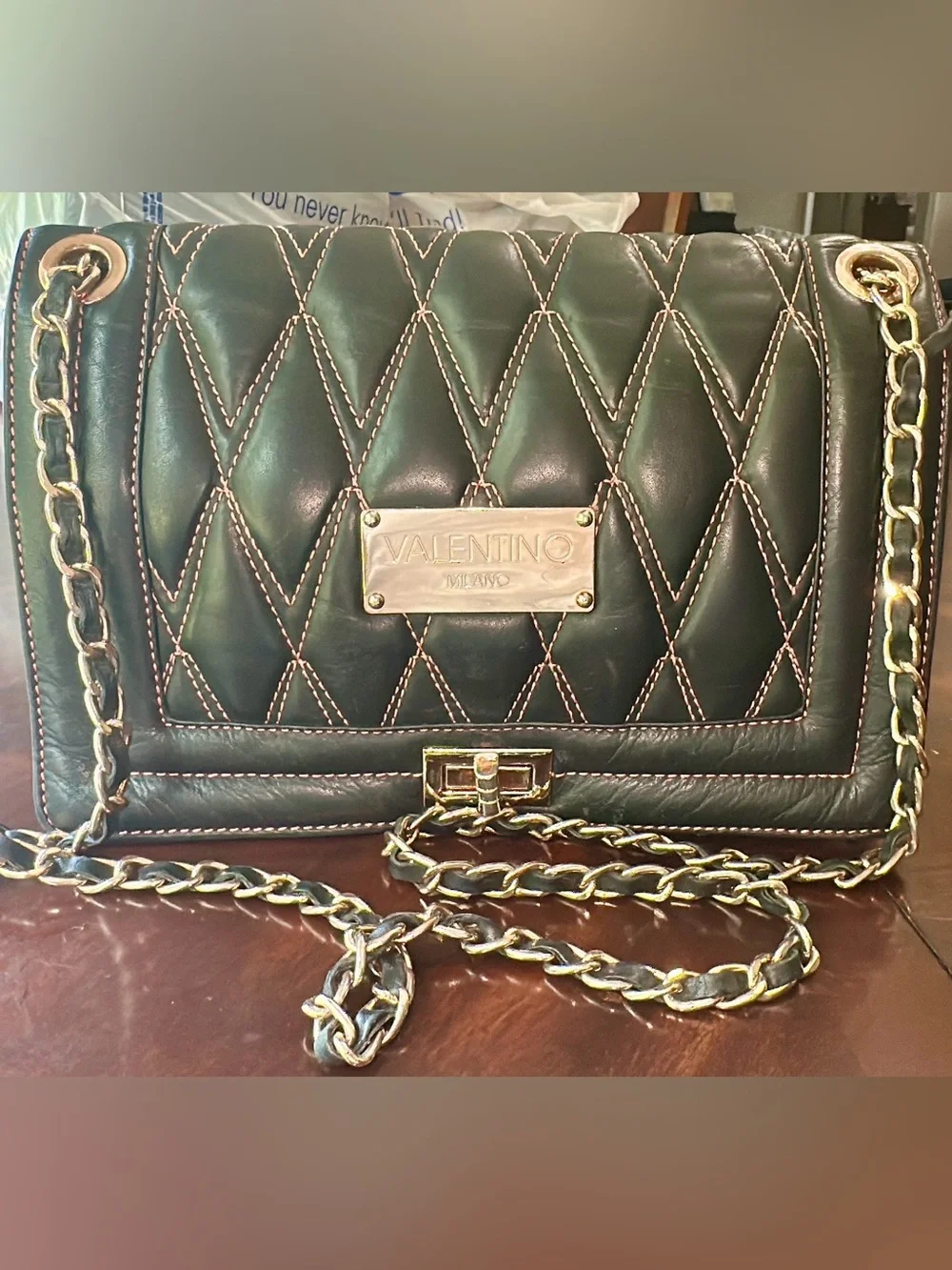 Valentino note see
