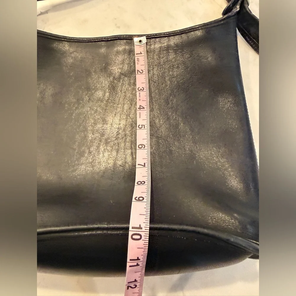 Vintage Gaucho Black Genuine Leather Adjustible Straps Crossbody Bag