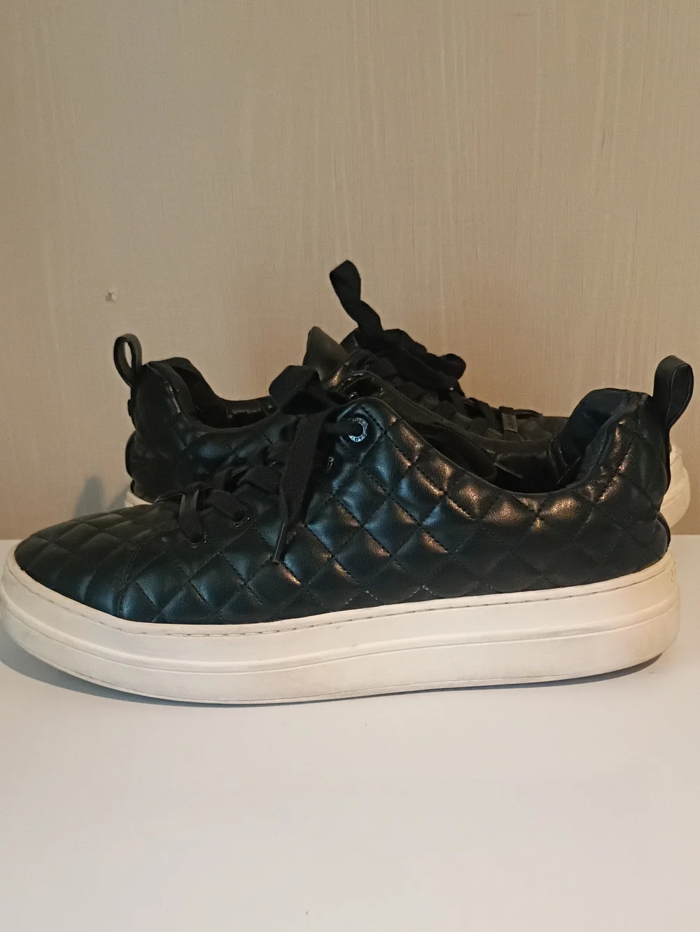 J/Slides NYC Quilted Leather Sneakers Super Comfortable