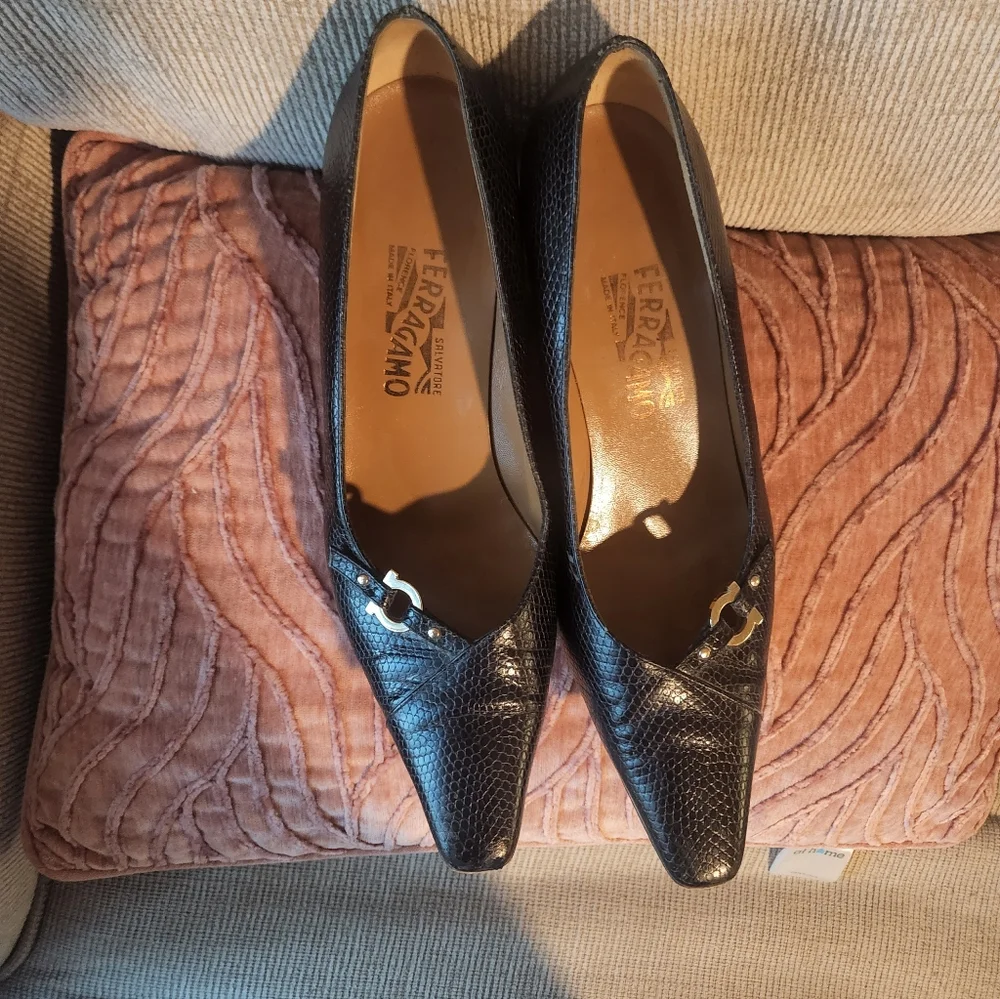 Salvatore Ferragamo chic black