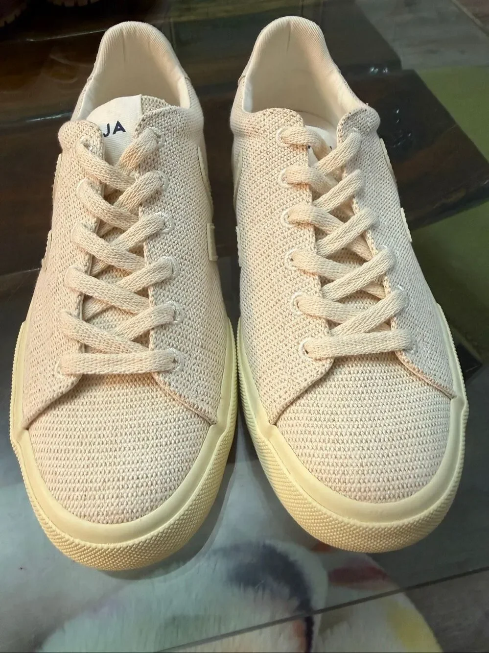 Veja great colorway