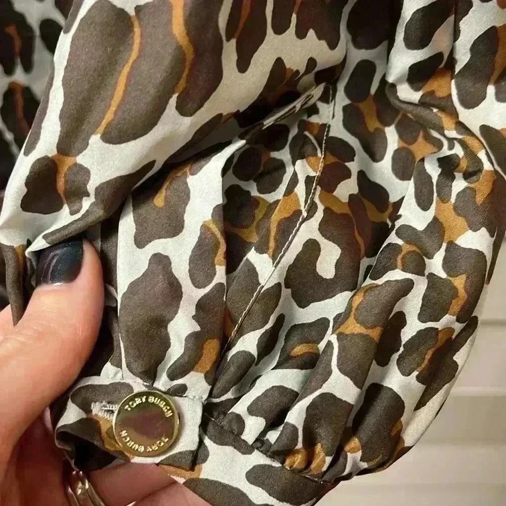 Tory Burch Leopard Print 100% Silk Long Sleeve Top Size 2