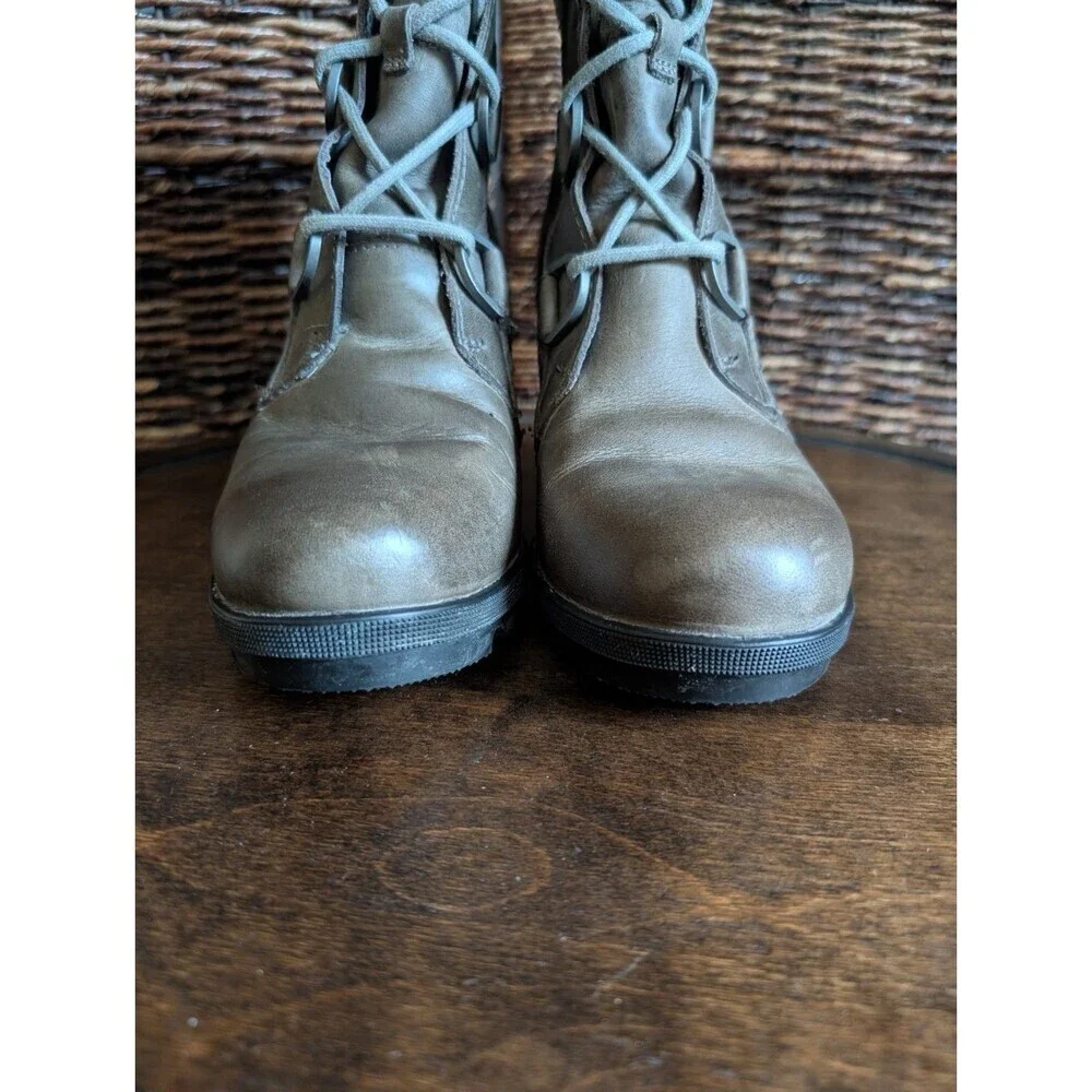 Sorel cottagecore green