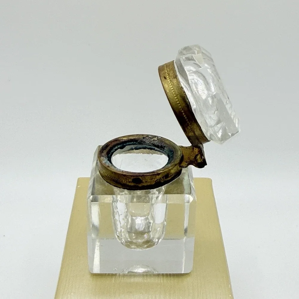 Antique Victorian Crystal Inkwell Cut Faceted Glass Brass Lid Hinge 2