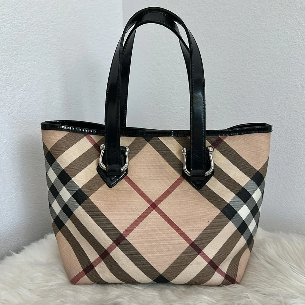 💯 Authentic Burberry Tote Bag🍀