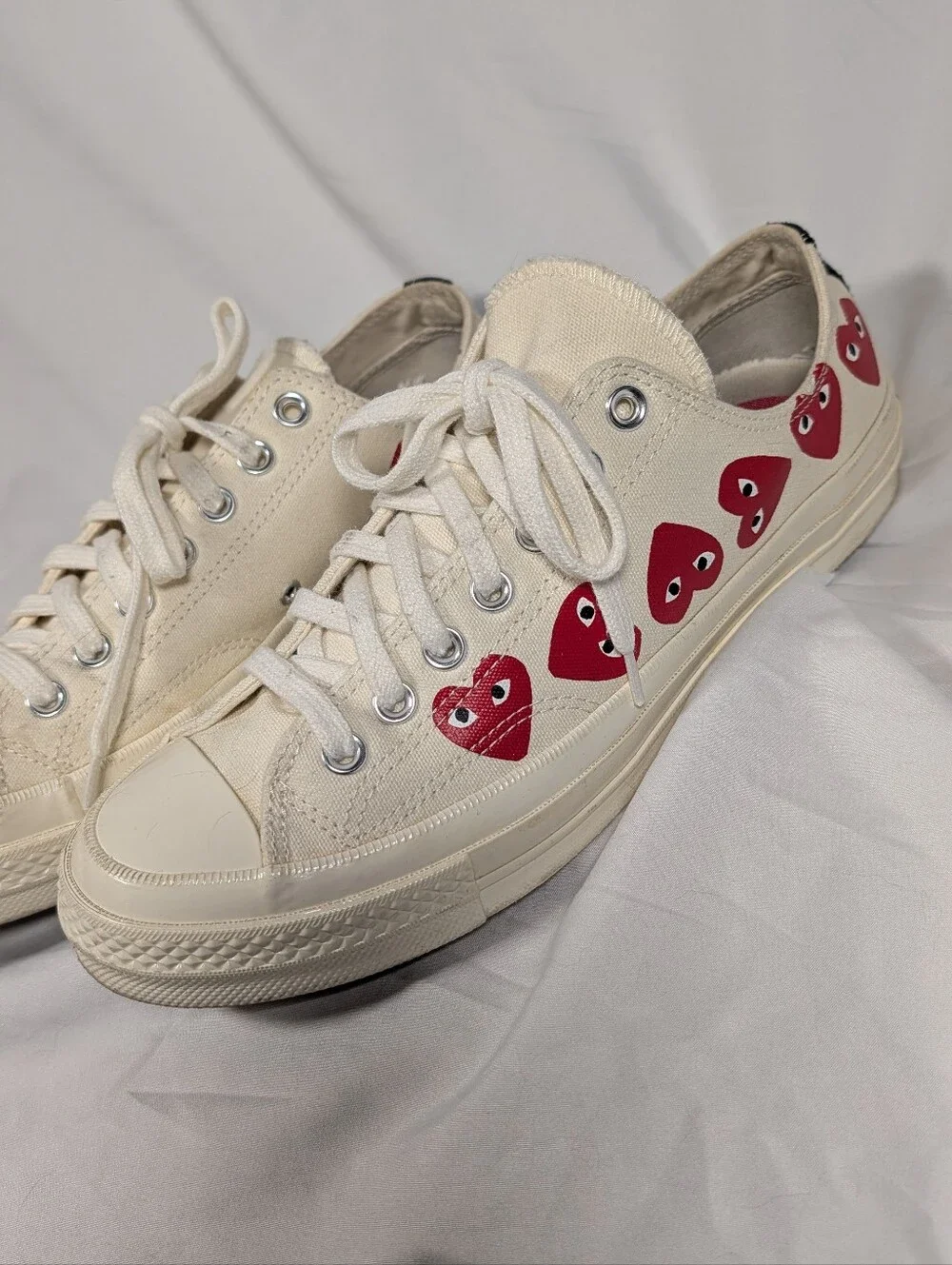 Converse low top