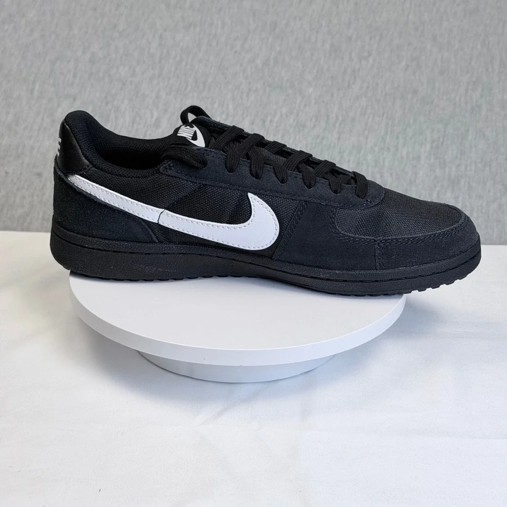 Nike field general