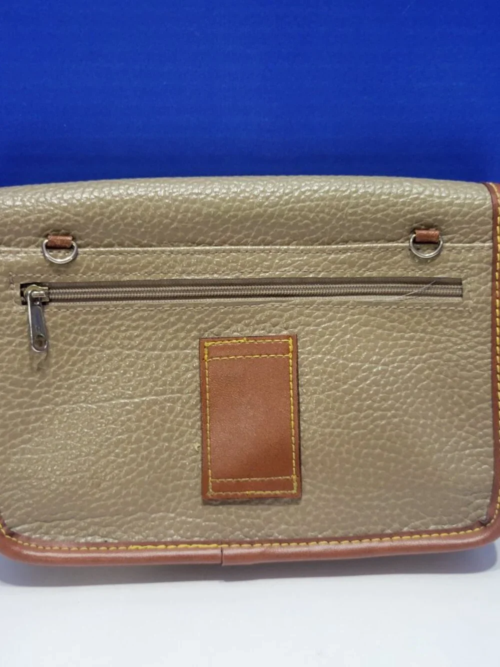 Vintage Dooney & Bourke Pebble Leather Taupe and British Tan Crossbody Purse (No
