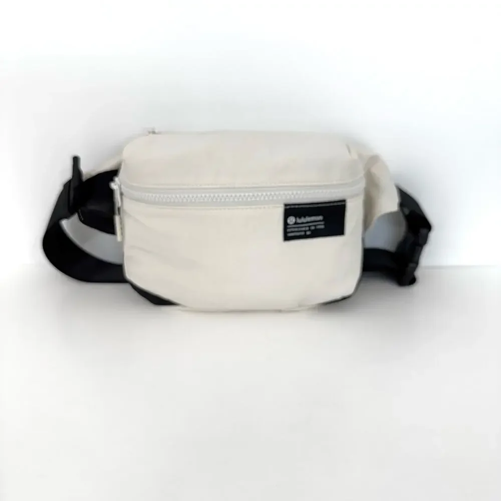 lululemon athletica exterior material