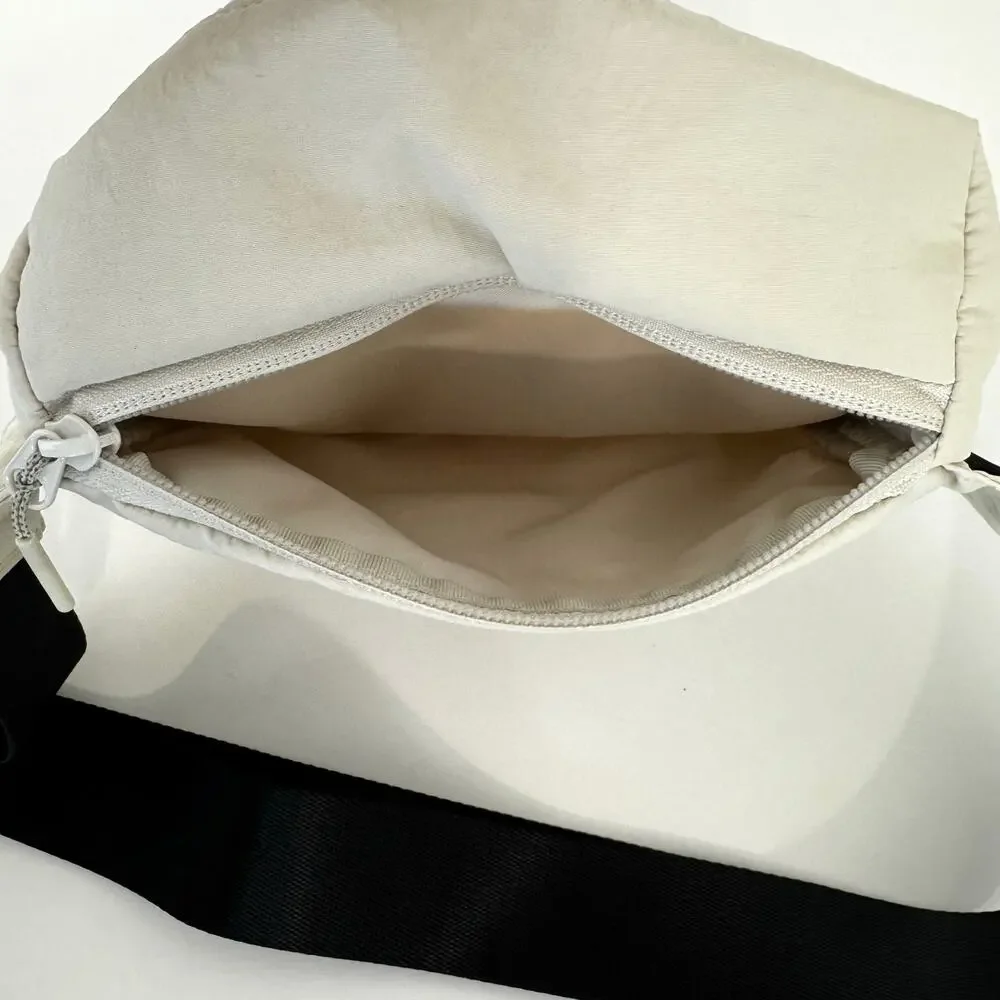 lululemon athletica exterior material